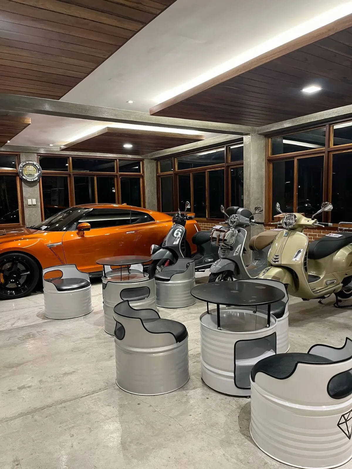 USTA BARREL CUSTOM Premium Lounge Varil Oturma Seti (4’lü – 3 Koltuk + 1 Sehpa)